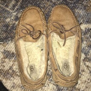 Ugg Moccasins (chestnut)